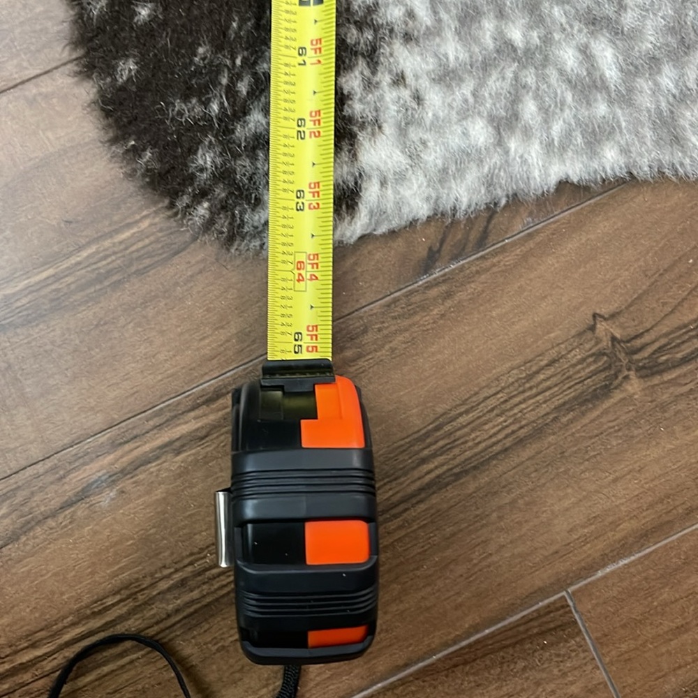 Modern Rug - Picture 3 of 7